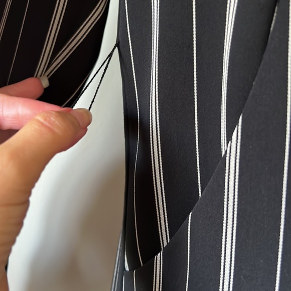 💕Karen Millen Blk/Cream Statement Sleeves Striped Dress M EUC - Picture 4 of 12